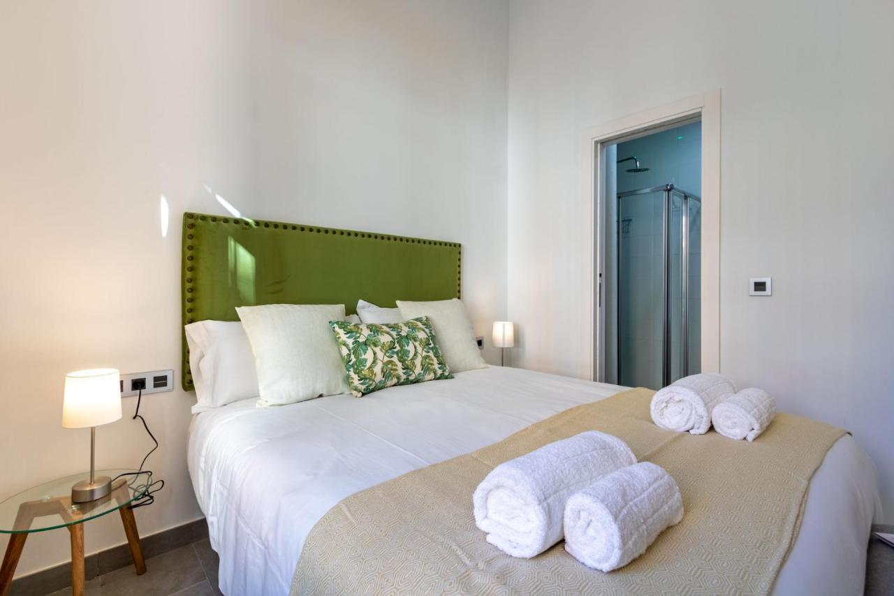 Appartement Nine O Clock San Agustin à Séville Extérieur photo